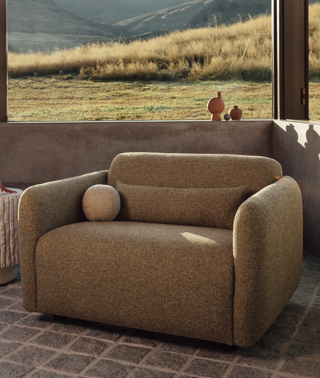 Seating & Chairs