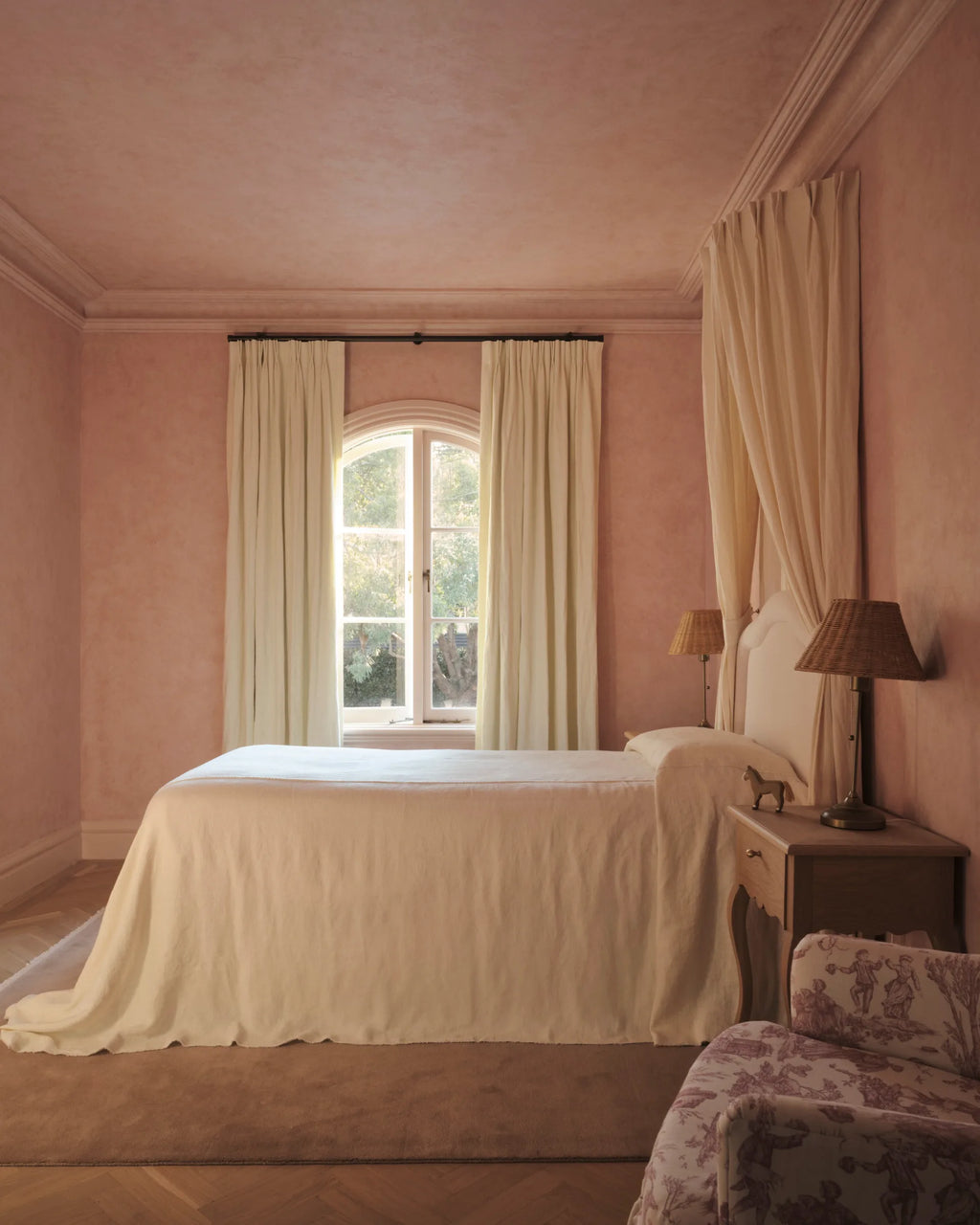 Custom Curtains and Tracking